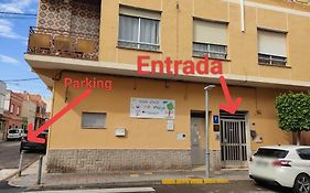 Pensión Benavente AP-7 3min coche Playa 5 min Self check-in 24h